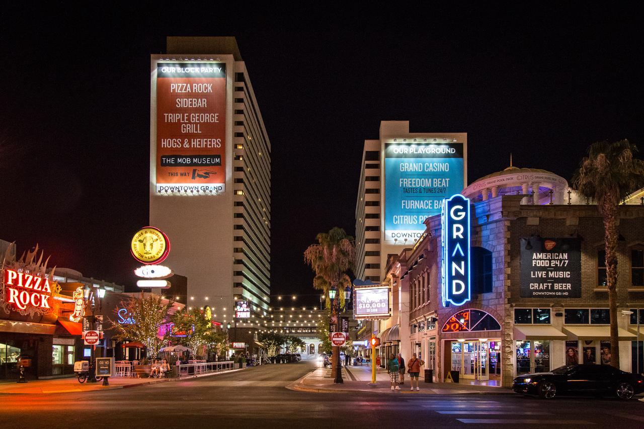 Downtown Grand Hotel & Casino Las Vegas Exterior photo